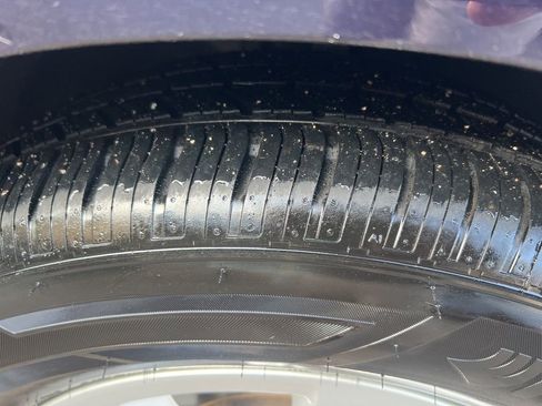 Certified 2024 Kia Carnival LX image 36