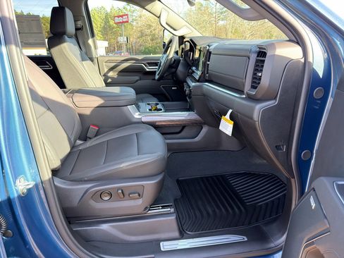 New 2026 Chevrolet Silverado 2500 LTZ w/ LTZ Plus Package image 23