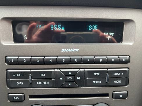 Used 2012 Ford Mustang Premium image 21