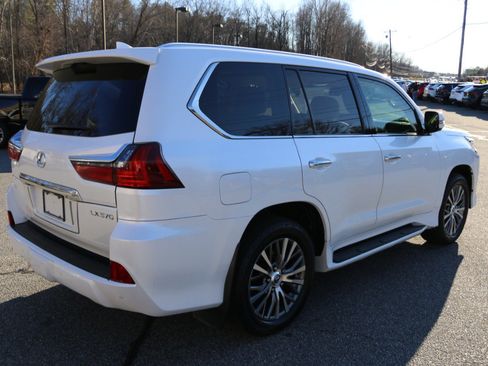 Used 2018 Lexus LX 570 4WD image 8