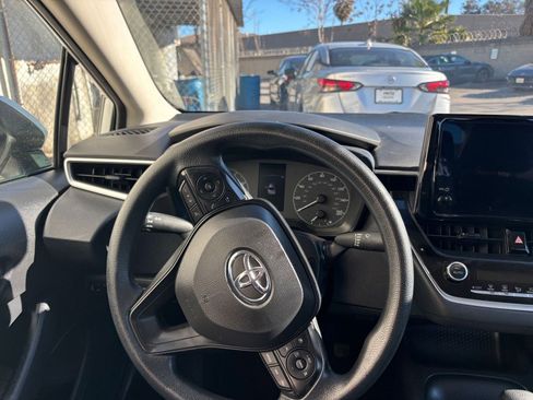 Used 2023 Toyota Corolla LE image 34