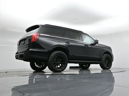 New 2025 Ford Expedition Active image 61