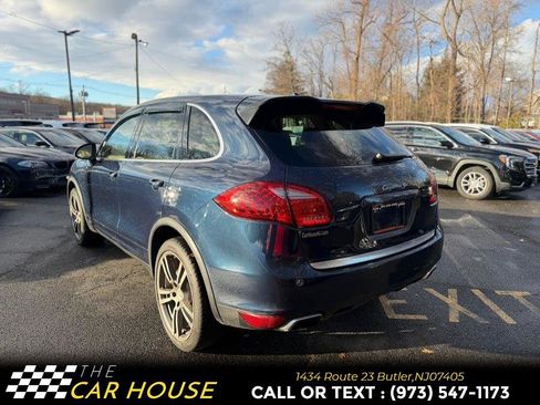 Used 2011 Porsche Cayenne S image 4
