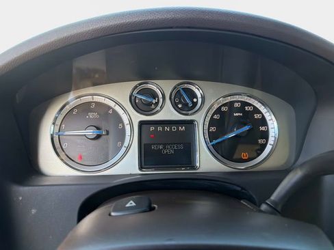 Used 2012 Cadillac Escalade Luxury image 27