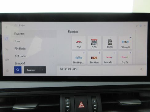 Used 2025 Lexus ES 350 w/ Premium Package image 41