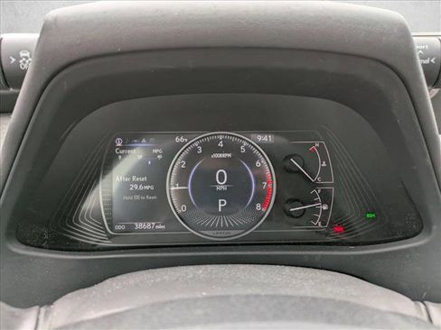 Used 2021 Lexus UX 200 w/ Premium Package image 9