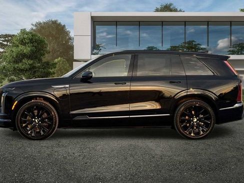 New 2026 Cadillac Vistiq Platinum image 7