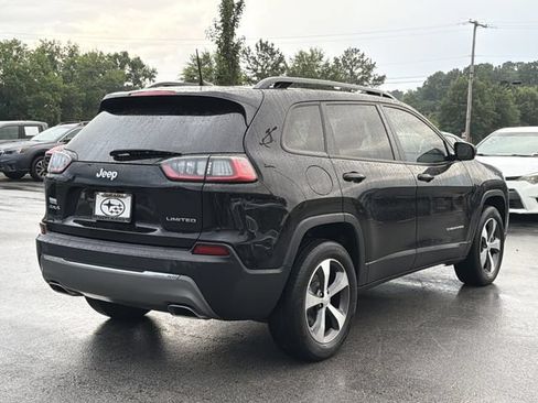 Used 2022 Jeep Cherokee Limited AWD/4WD image 3