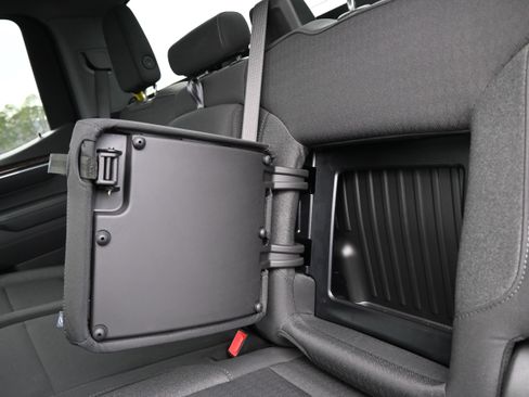 Used 2025 GMC Sierra 1500 Elevation image 29