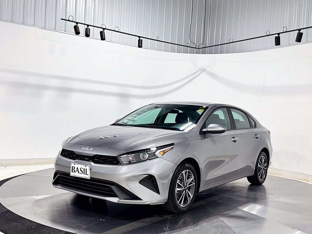 Used 2023 Kia Forte LXS FWD image 8