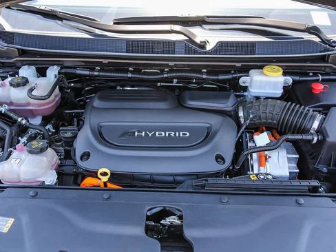 Used 2022 Chrysler Pacifica Pinnacle FWD image 28