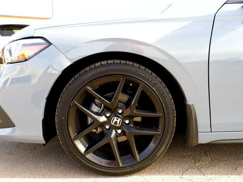Used 2024 Honda Civic Sport image 11