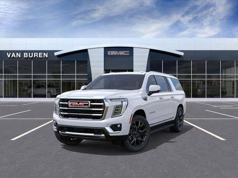 New 2026 GMC Yukon XL Elevation image 8