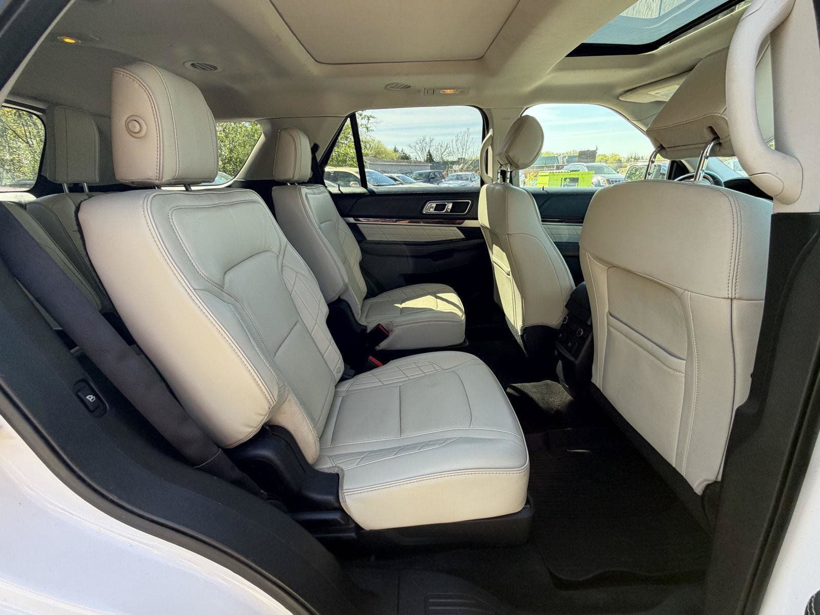 Used 2017 Ford Explorer Platinum AWD/4WD image 26