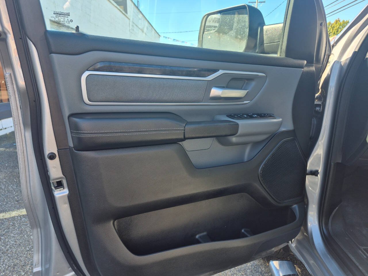 Used 2023 RAM 1500 Big Horn AWD/4WD image 12
