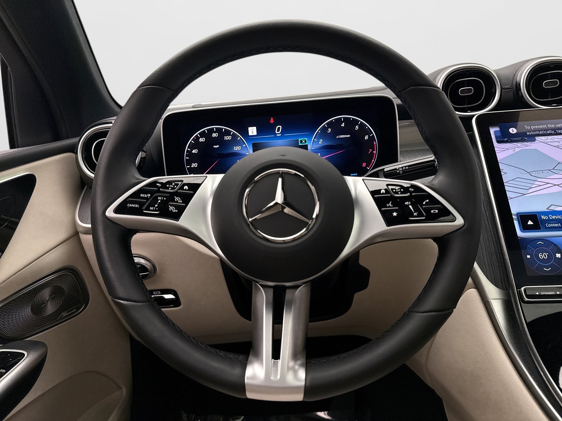 Used 2024 Mercedes-Benz GLC 300 4MATIC image 12
