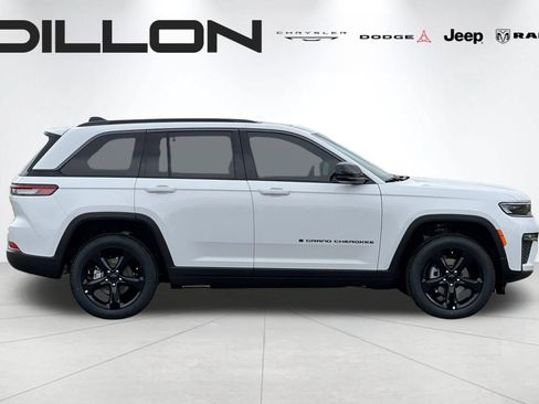New 2026 Jeep Grand Cherokee Limited w/ Limited Altitude Package AWD/4WD image 2