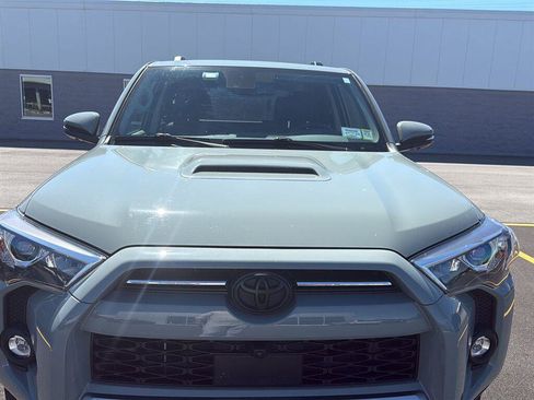 Used 2023 Toyota 4Runner TRD Off-Road Premium w/ Off Road Premium Plus Package AWD/4WD image 5