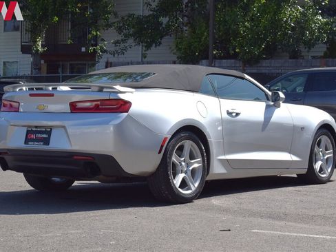 Used 2018 Chevrolet Camaro LT image 8