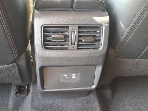Certified 2026 Nissan Rogue SL AWD/4WD image 17