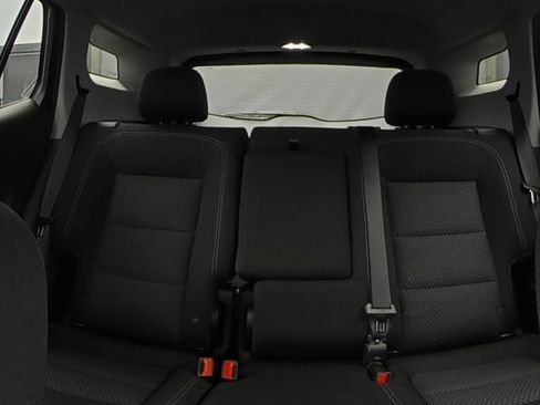 Used 2023 GMC Terrain SLE w/ Driver Convenience Package FWD image 10