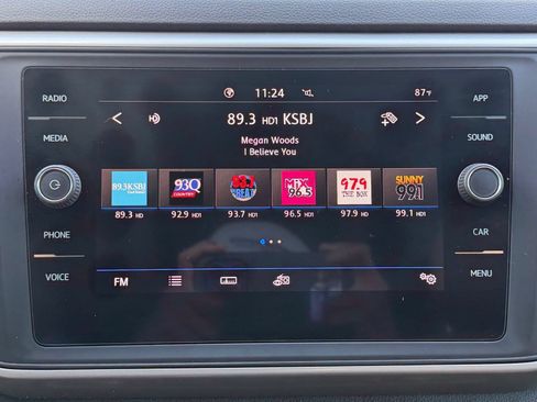 Used 2020 Volkswagen Atlas Cross Sport SE FWD image 17