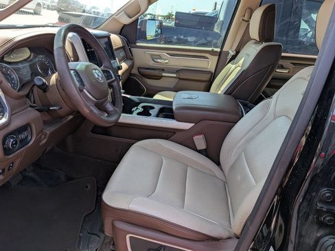 Used 2020 RAM 1500 Laramie RWD image 9
