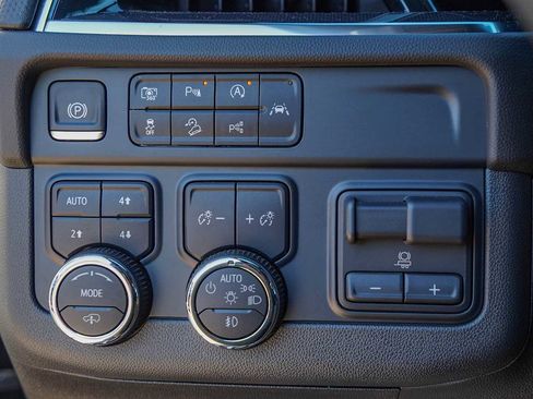 Used 2025 Chevrolet Tahoe RST w/ RST Capability Package image 20