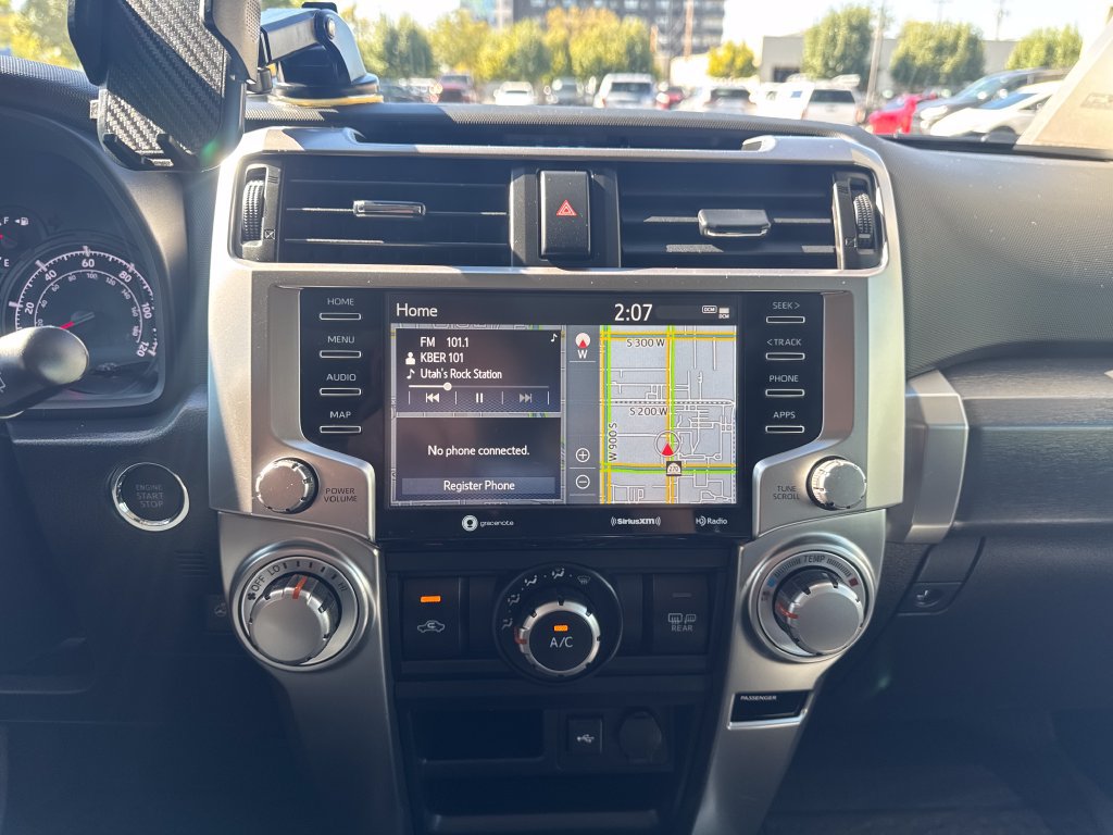 Used 2023 Toyota 4Runner SR5 Premium w/ Moonroof Package AWD/4WD image 17