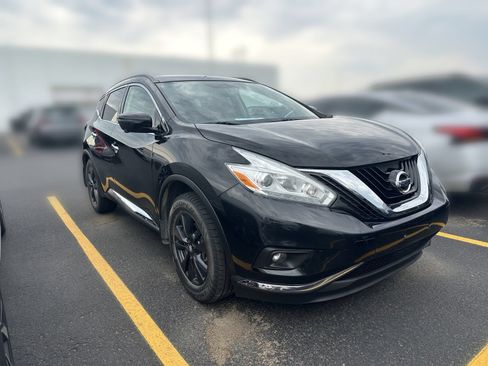 Used 2017 Nissan Murano SV w/ Premium Plus Package AWD/4WD image 2