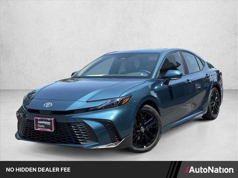 New 2026 Toyota Camry SE FWD image 1