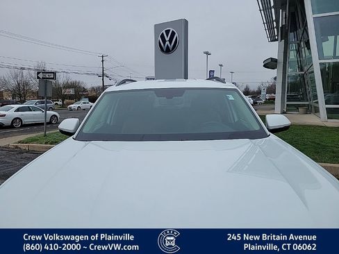 Certified 2023 Volkswagen Atlas SE w/ Black Wheel Package image 23