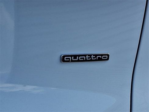 New 2025 Audi Q5 Premium image 23