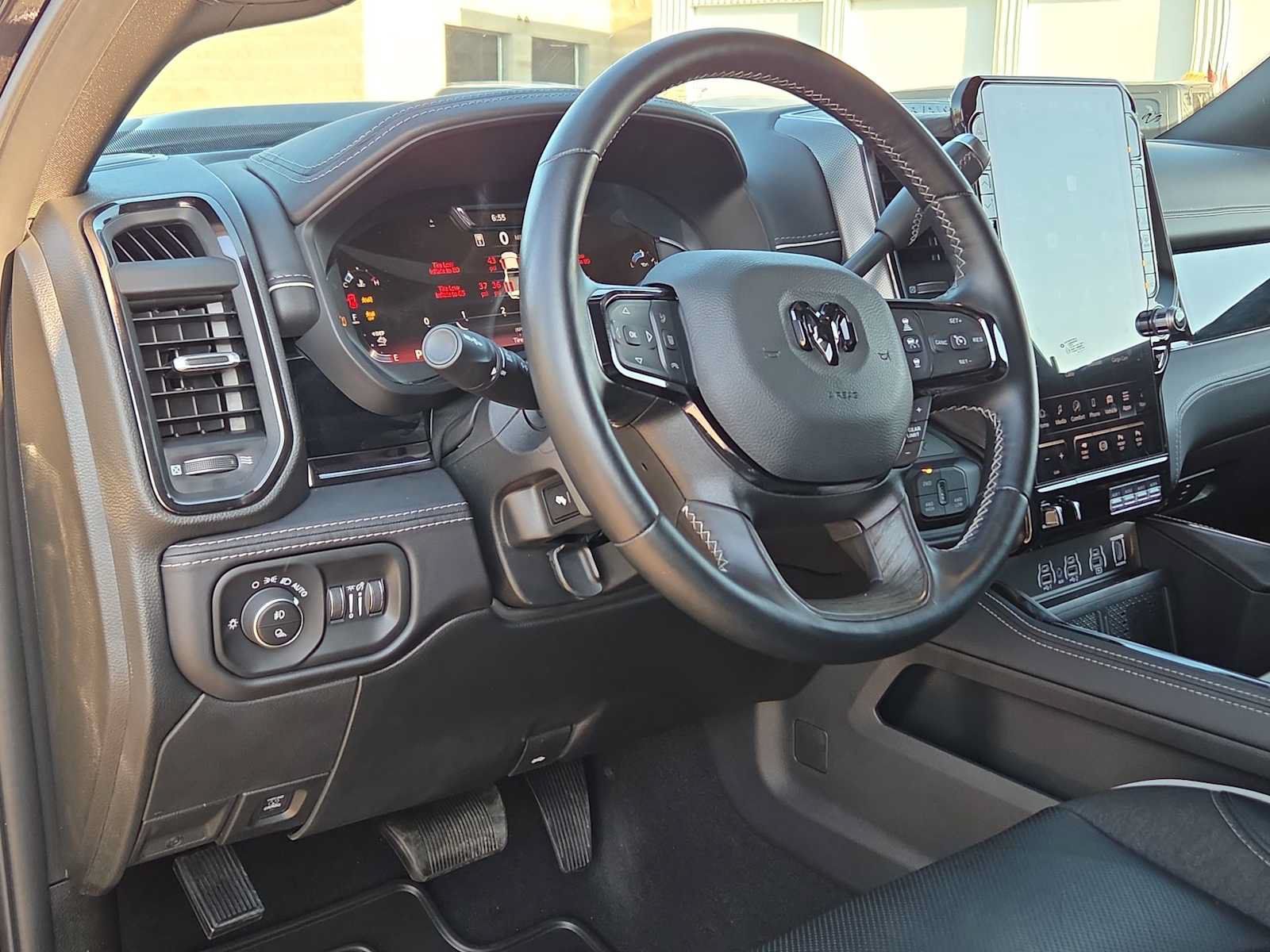 Used 2026 RAM 3500 Limited AWD/4WD image 10