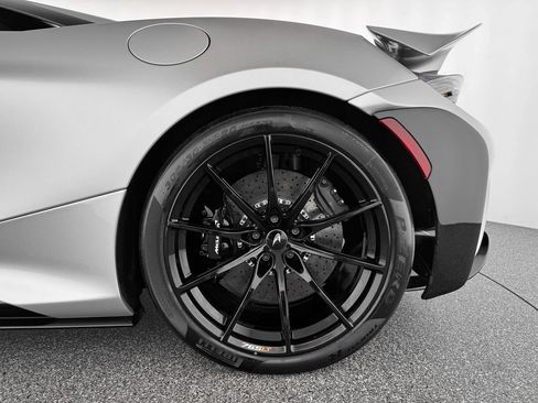 Used 2022 McLaren 765LT image 32