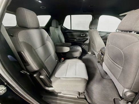 Used 2023 Chevrolet Traverse LT AWD/4WD image 27