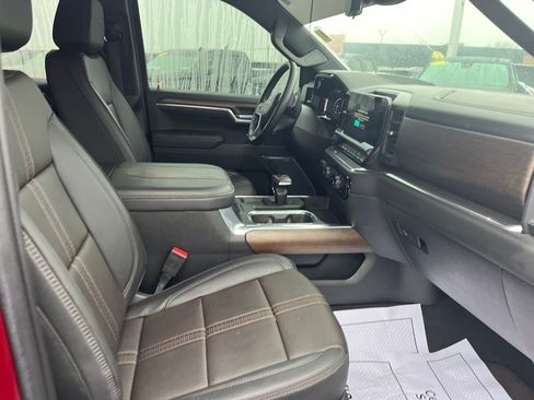 Used 2023 Chevrolet Silverado 1500 High Country w/ Technology Package image 30