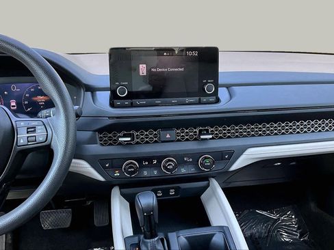 Used 2023 Honda Accord EX image 9