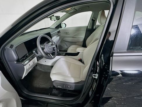 Used 2025 Hyundai Kona SEL image 13