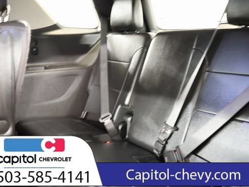 Used 2018 Chevrolet Traverse LT AWD/4WD image 32