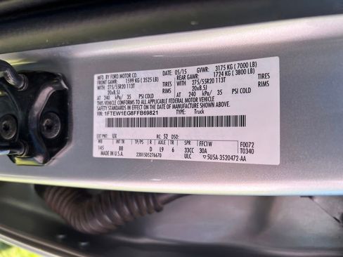 Used 2015 Ford F150 Platinum w/ Equipment Group 701A Luxury image 54