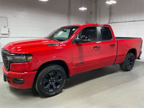 Used 2025 RAM 1500 Big Horn AWD/4WD image 1