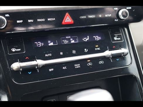 Used 2024 Kia Carnival SX image 21