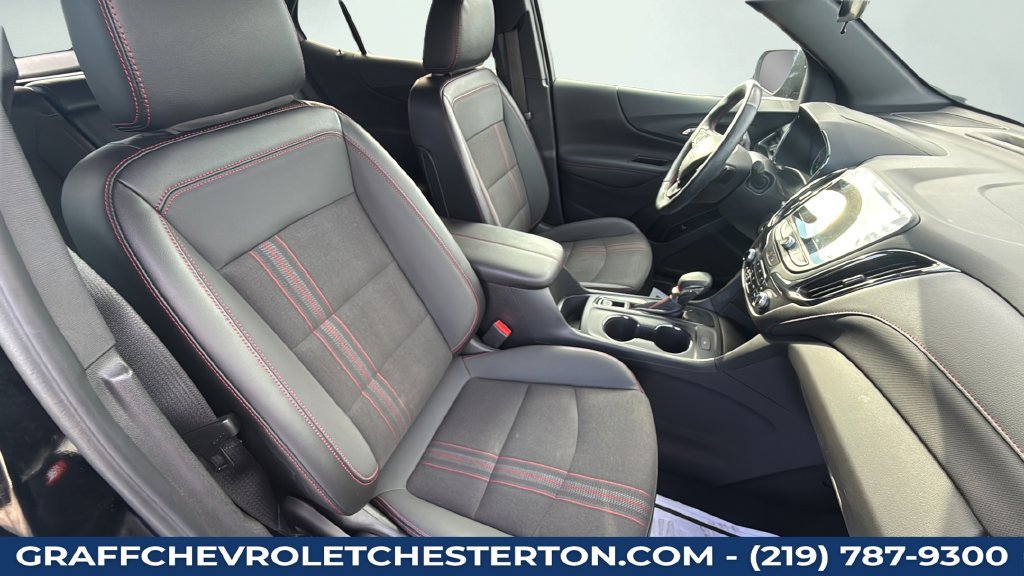 Used 2023 Chevrolet Equinox RS FWD image 35