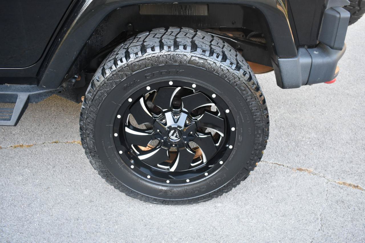 Used 2013 Jeep Wrangler Unlimited Rubicon AWD/4WD image 36