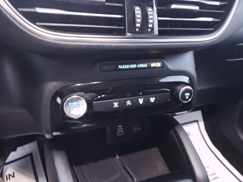 Used 2025 Ford Escape Platinum image 19