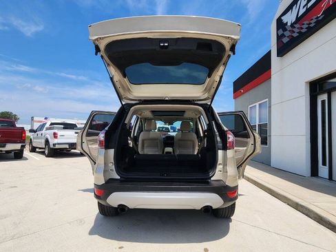 Used 2017 Ford Escape SE w/ SE Leather Comfort Package FWD image 24