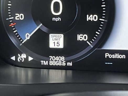 Used 2020 Volvo XC90 T8 R-Design image 16