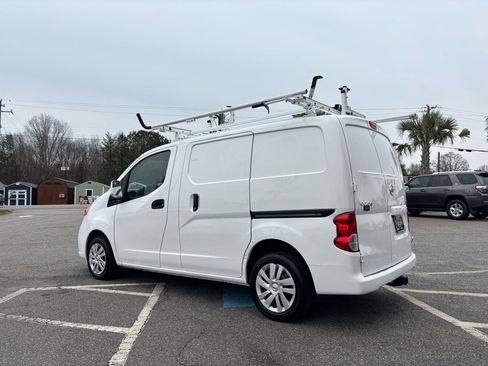 Used 2017 Nissan NV200 SV image 10