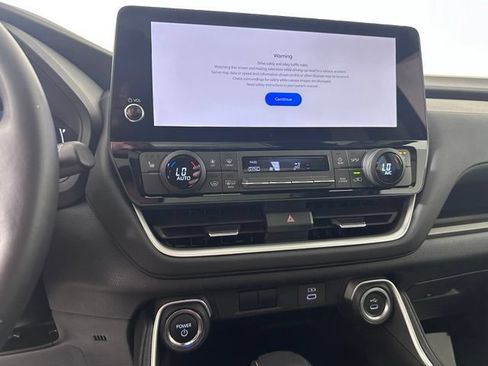 Certified 2025 Toyota Grand Highlander AWD Hybrid image 30
